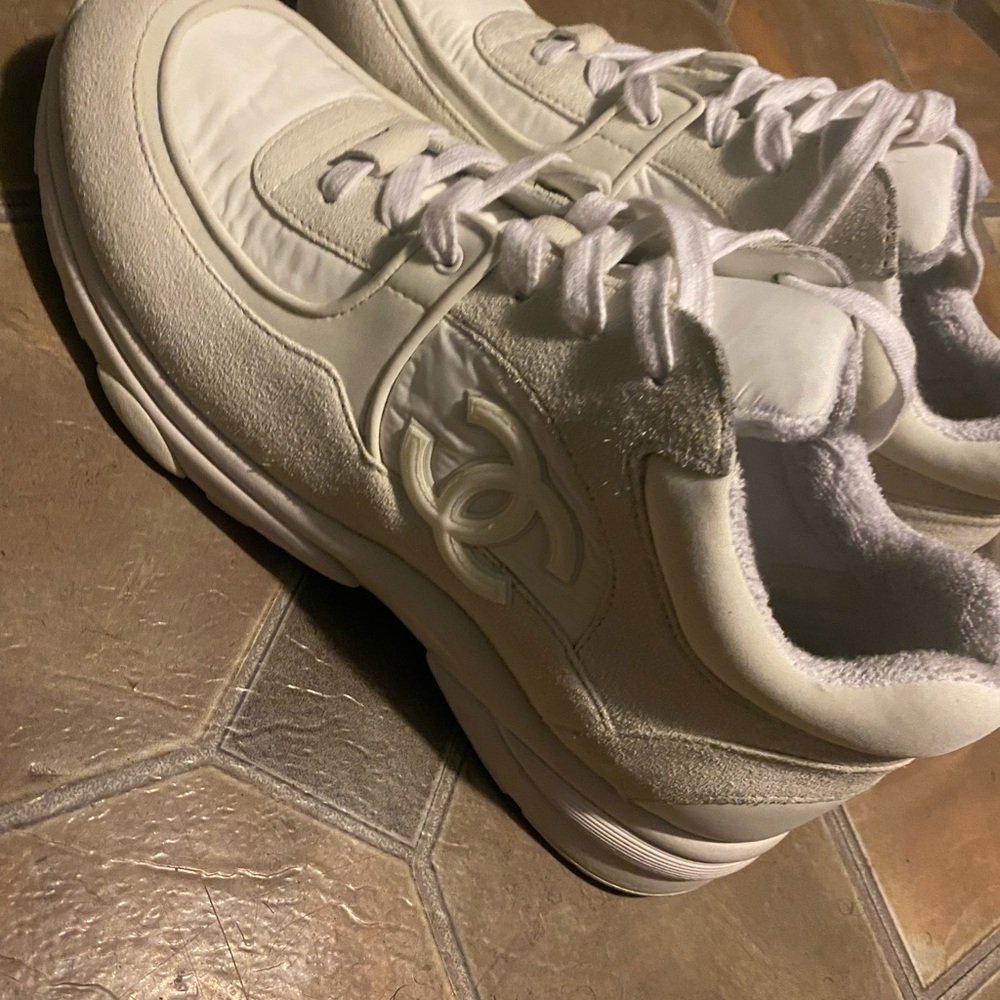 CHANEL White Men's Sneakers - Picture 2 of 8